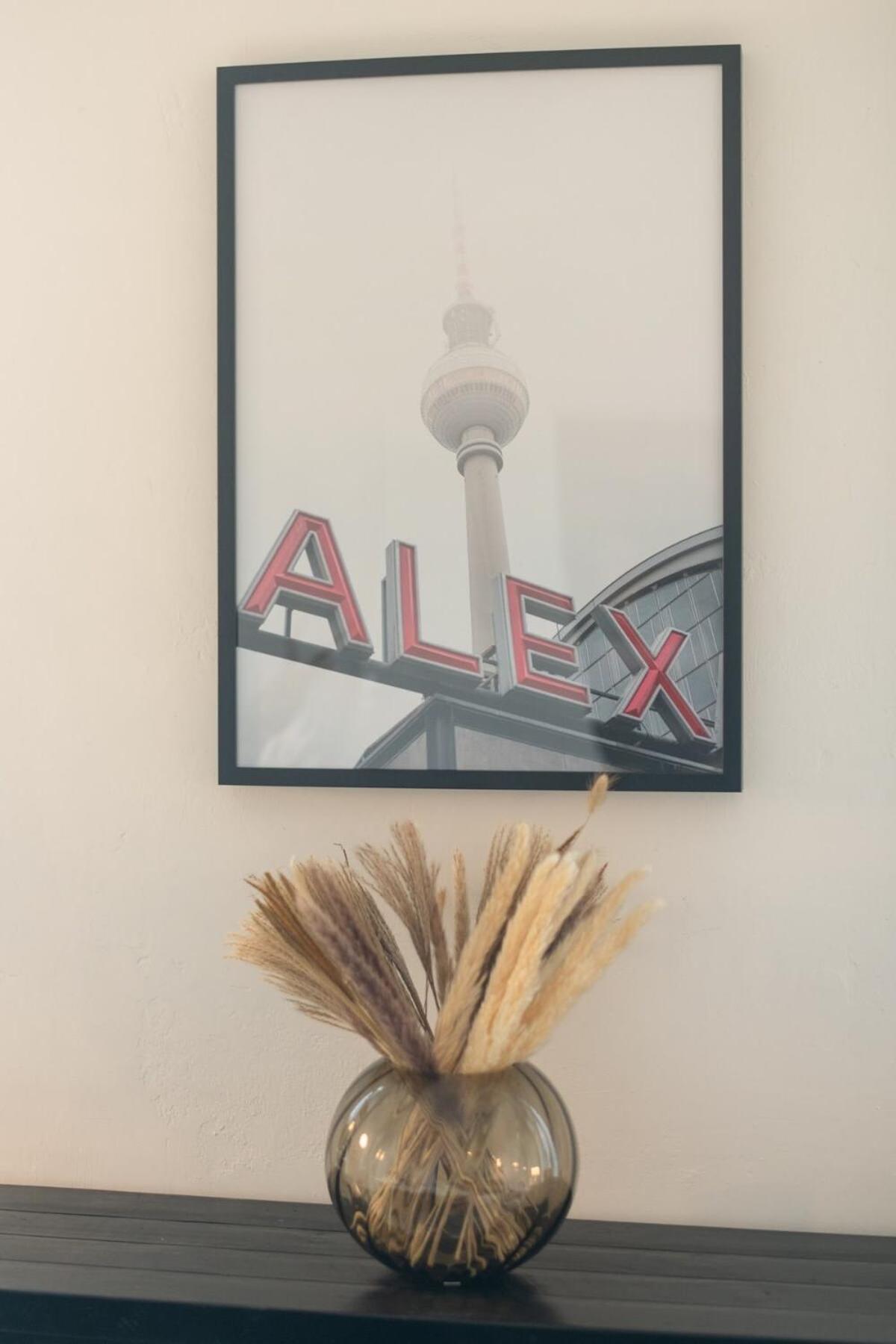 Homely - Spacious, Modern, S-bahn Nearby , Groups & Families Appartamento *